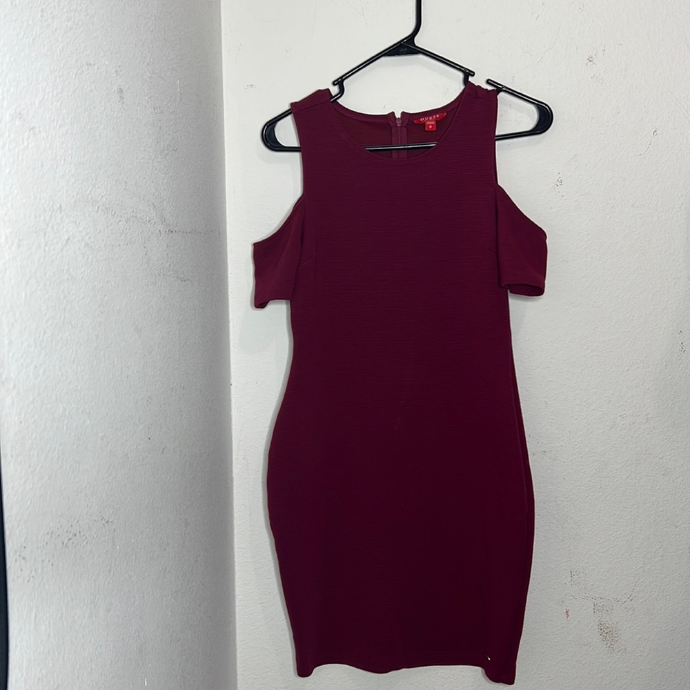 Guess Medium Maroon Midi Dress